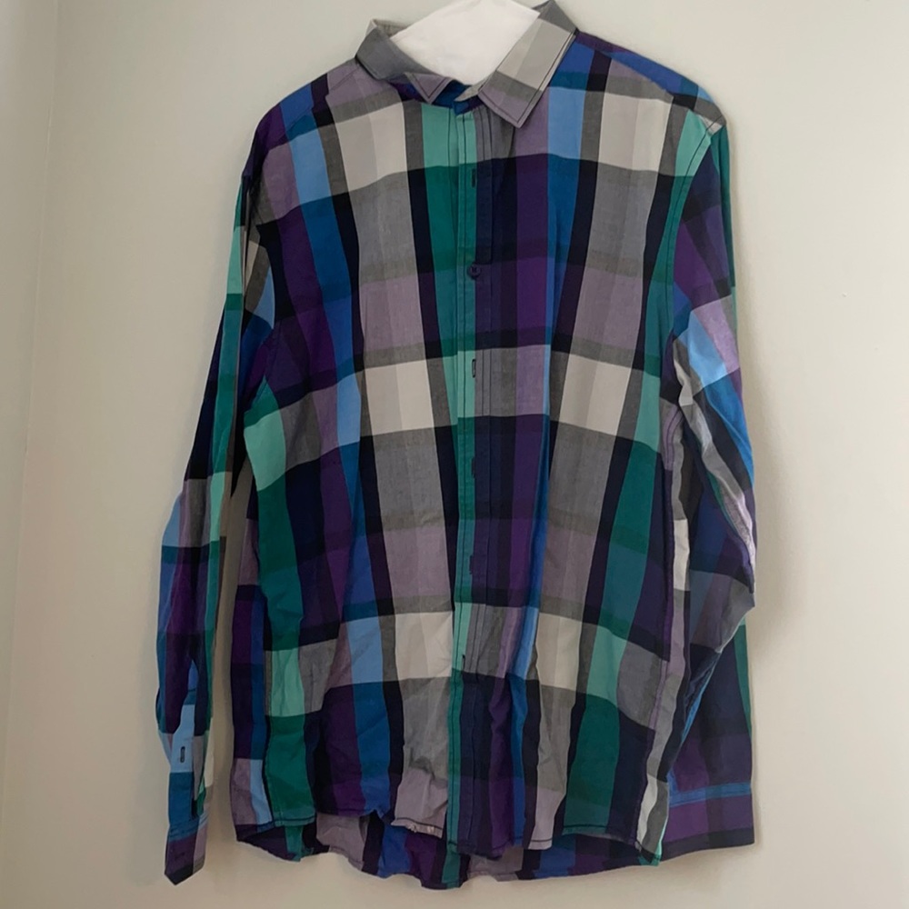 Button Down Large